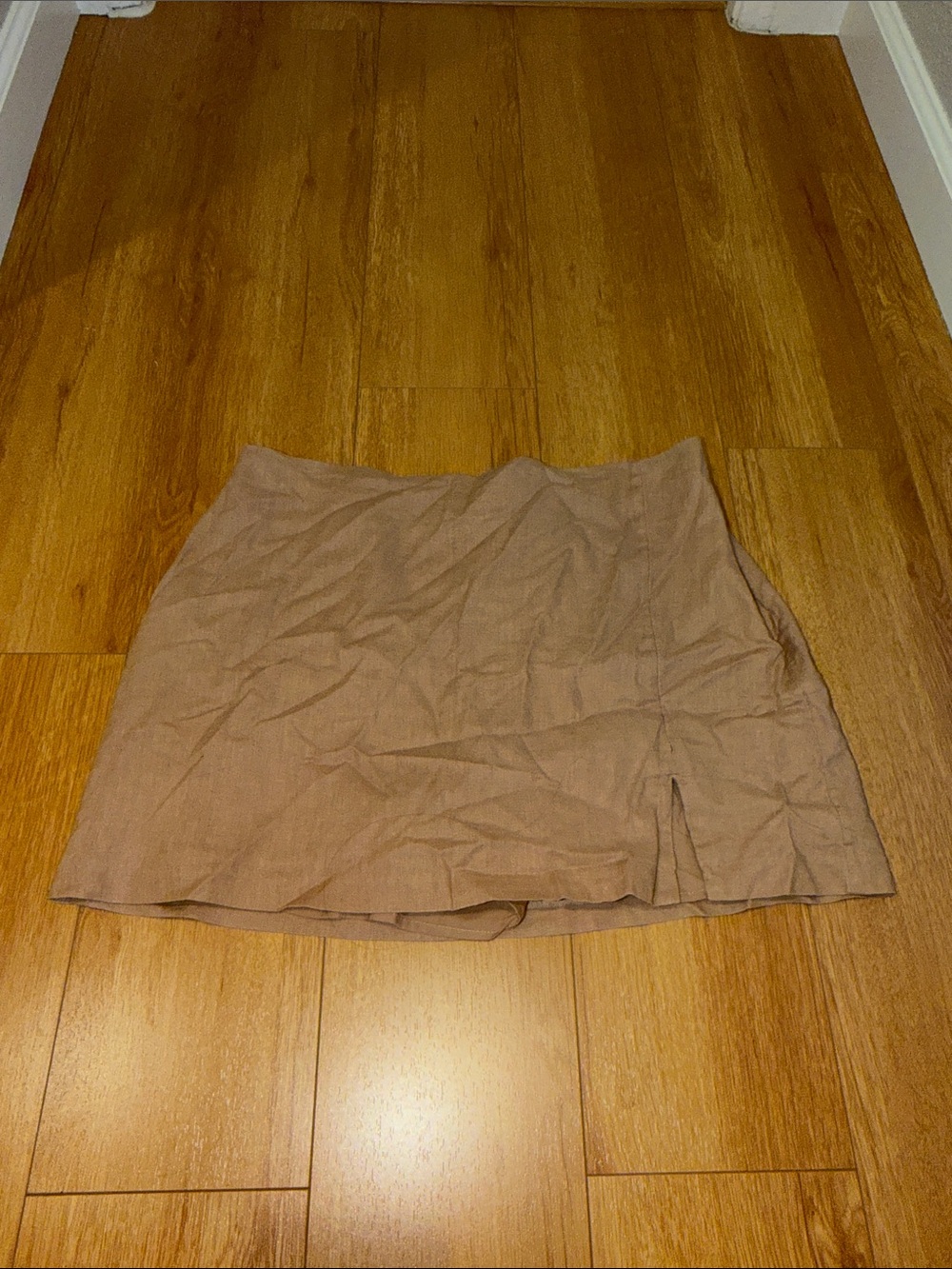 Casual Mini Skort in Light Beige with Front Slit